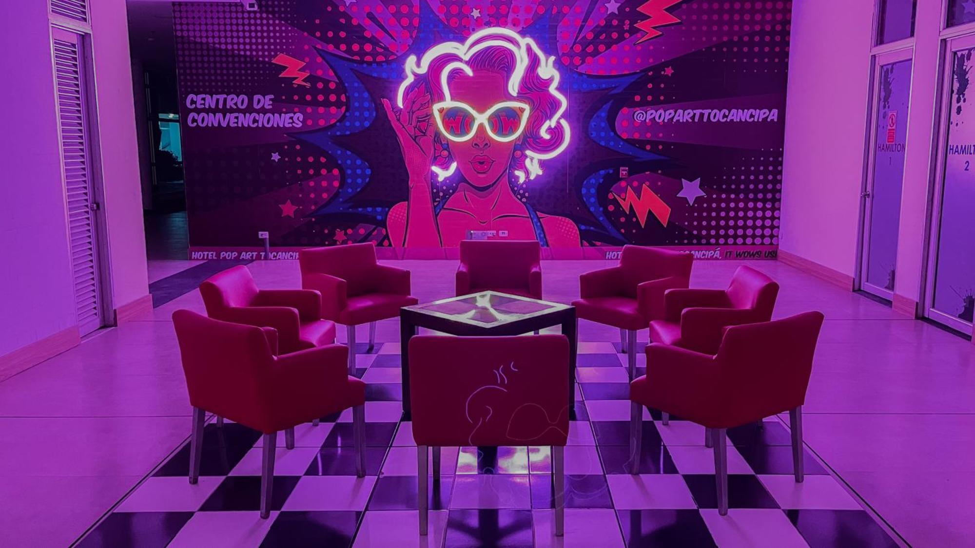 Pop Art Y Centro De Convenciones 4*